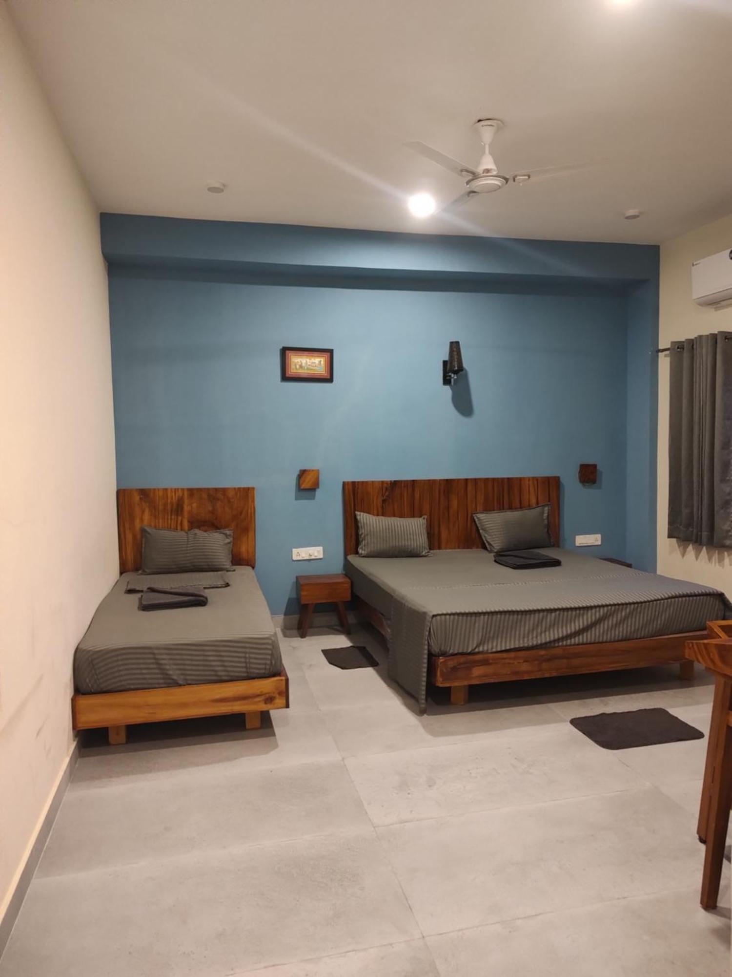 Tavasmi Hostel ปูรี ภายนอก รูปภาพ